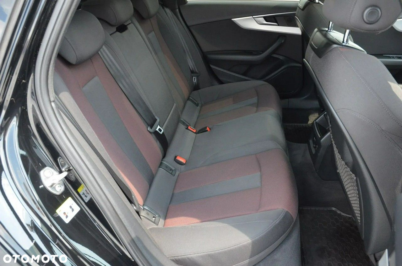 Audi A4 2.0 TDI Quattro Sport S tronic - 32