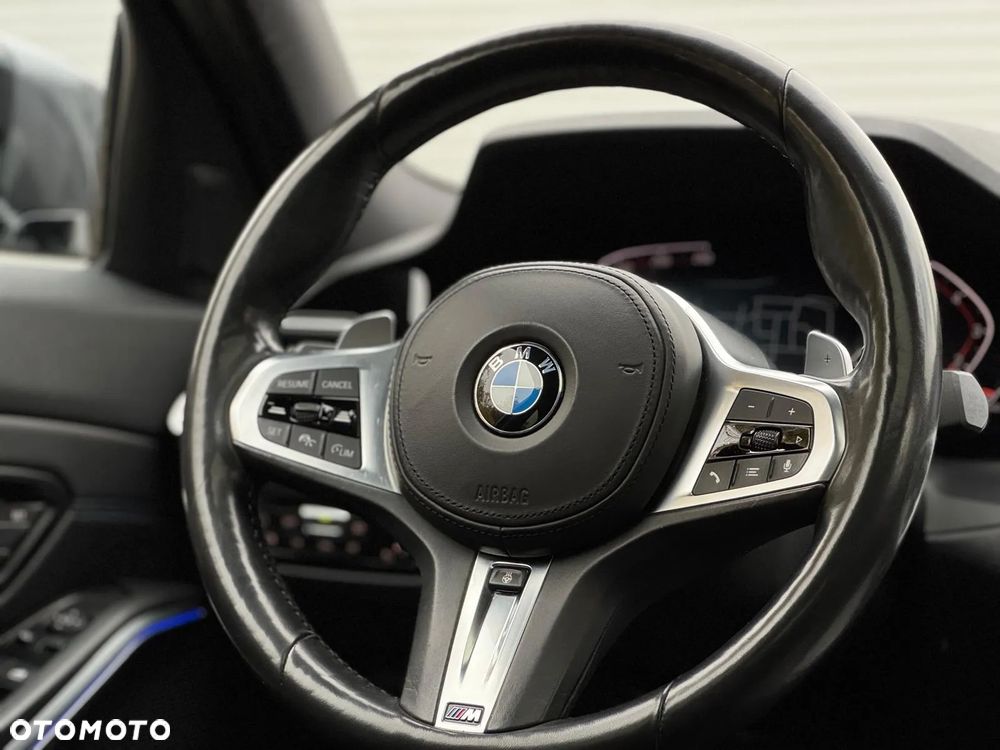 BMW Seria 3 330i xDrive M Sport sport - 27