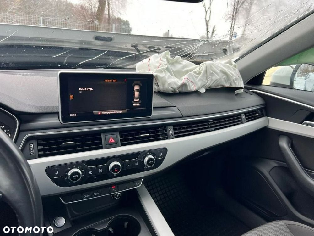 Audi A4 Limousine 35 TFSI S tronic - 14