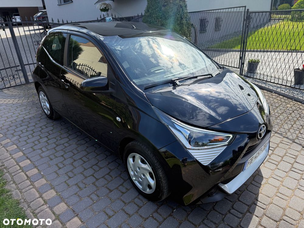 Toyota Aygo x.shift x-play connect - 10