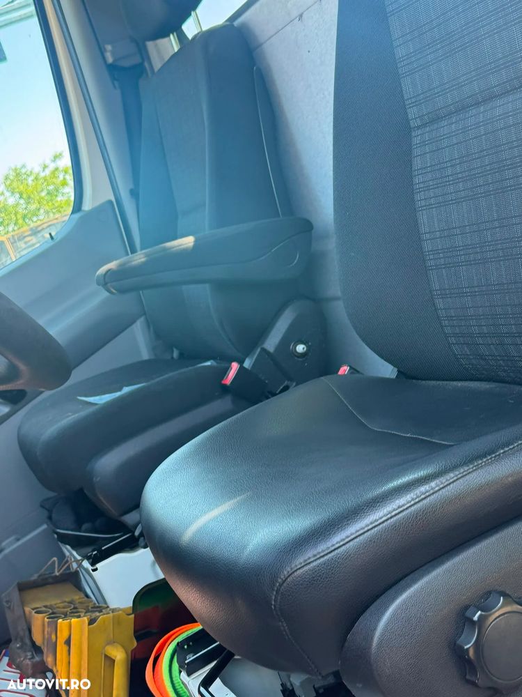 Mercedes-Benz SPRINTER - 6