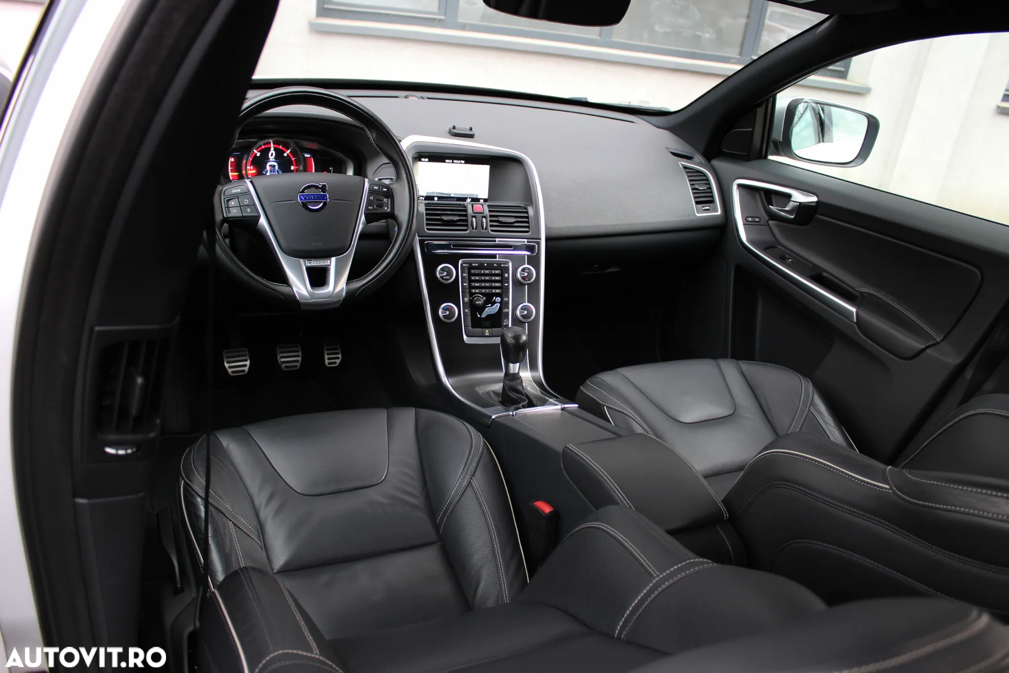 Volvo XC 60 D5 AWD Ocean Race - 6