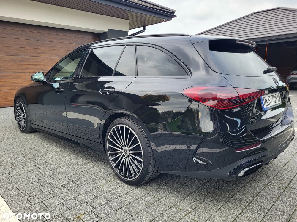 Mercedes-Benz Klasa C 220 d 4Matic T 9G-TRONIC AMG Line - 11