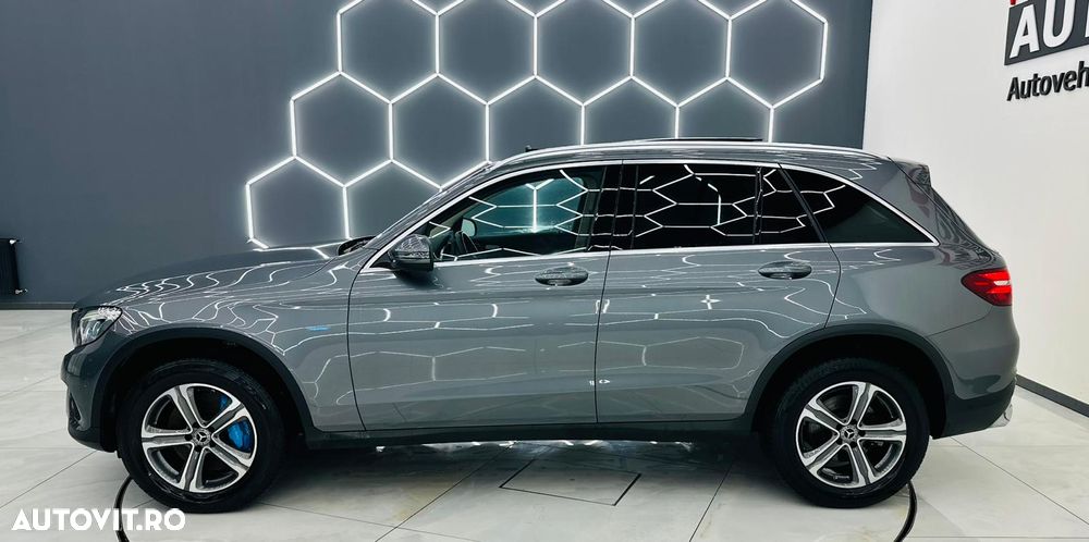 Mercedes-Benz GLC - 37