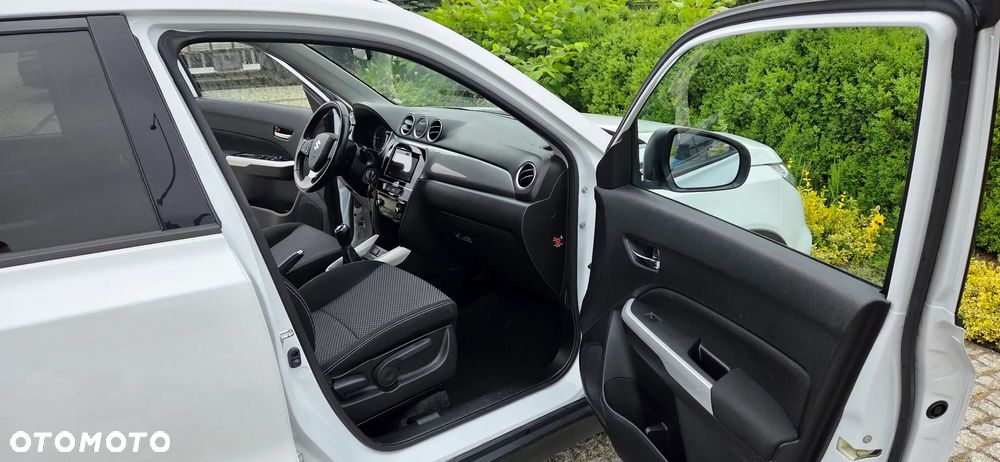 Suzuki Vitara 1.6 (4x2) Comfort+ - 30