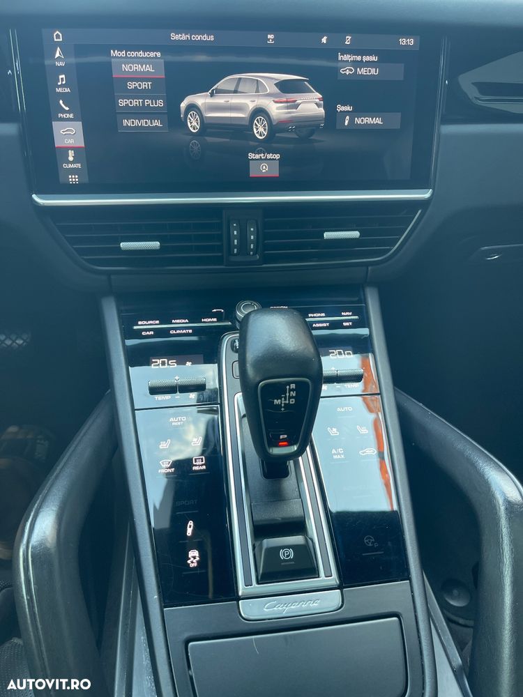 Porsche Cayenne Tiptronic S Platinum Edition - 30