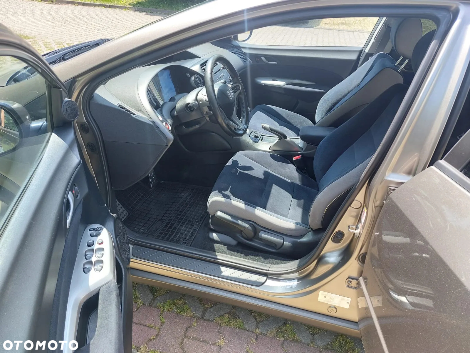 Honda Civic 1.8 Comfort - 24