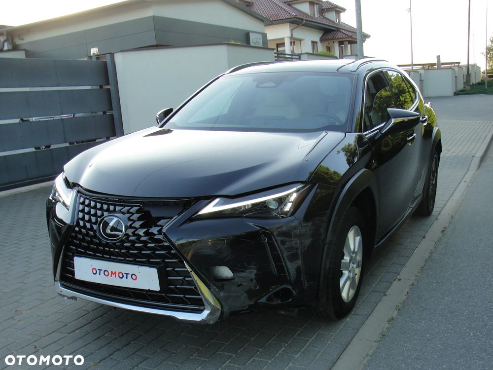 Lexus UX 300h Omotenashi - 1
