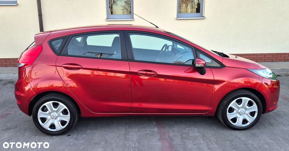 Ford Fiesta 1.25 Celebration - 10