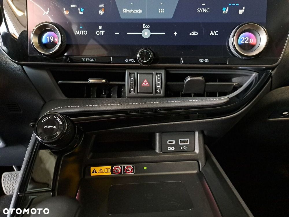 Lexus NX 350h Prestige AWD - 26