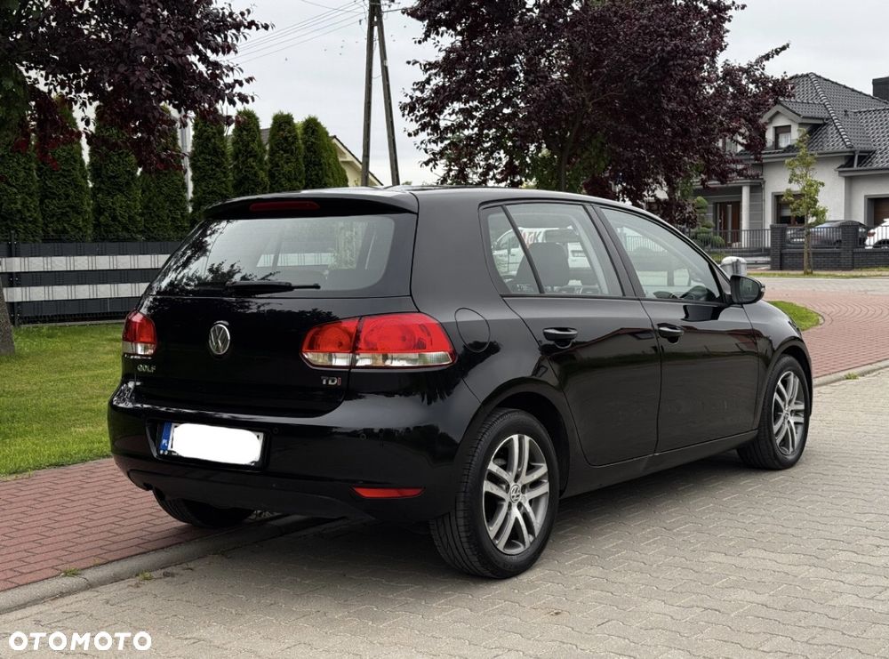 Volkswagen Golf 1.6 TDI BMT Comfortline - 8