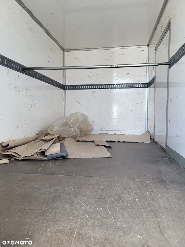 Volkswagen CRAFTER - 8