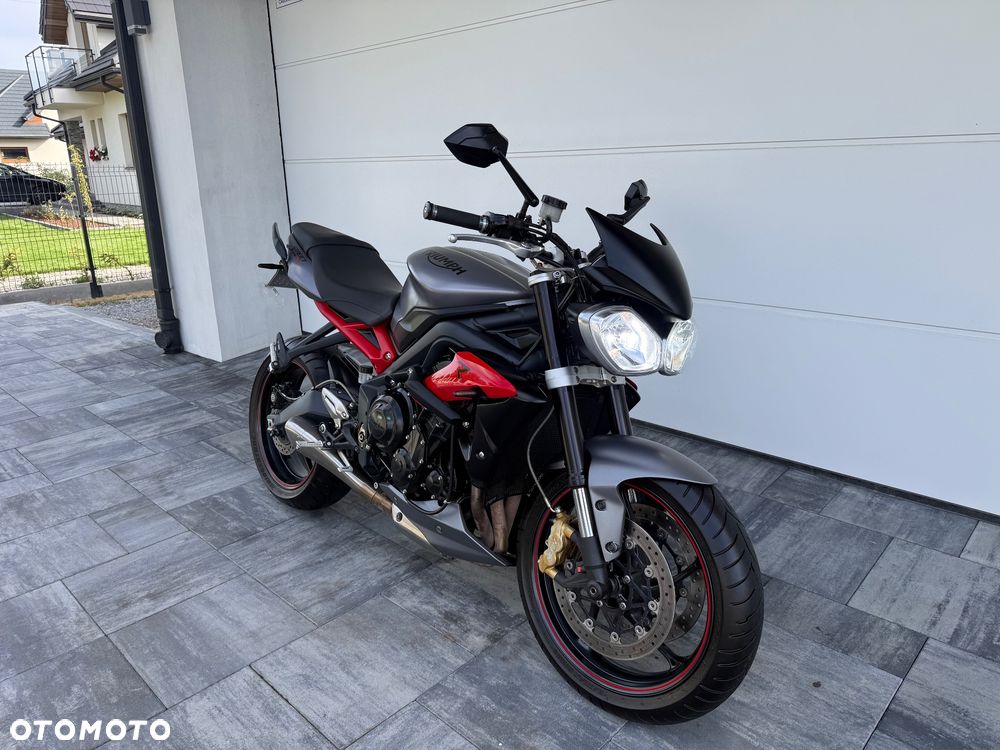 Triumph Street Triple - 18