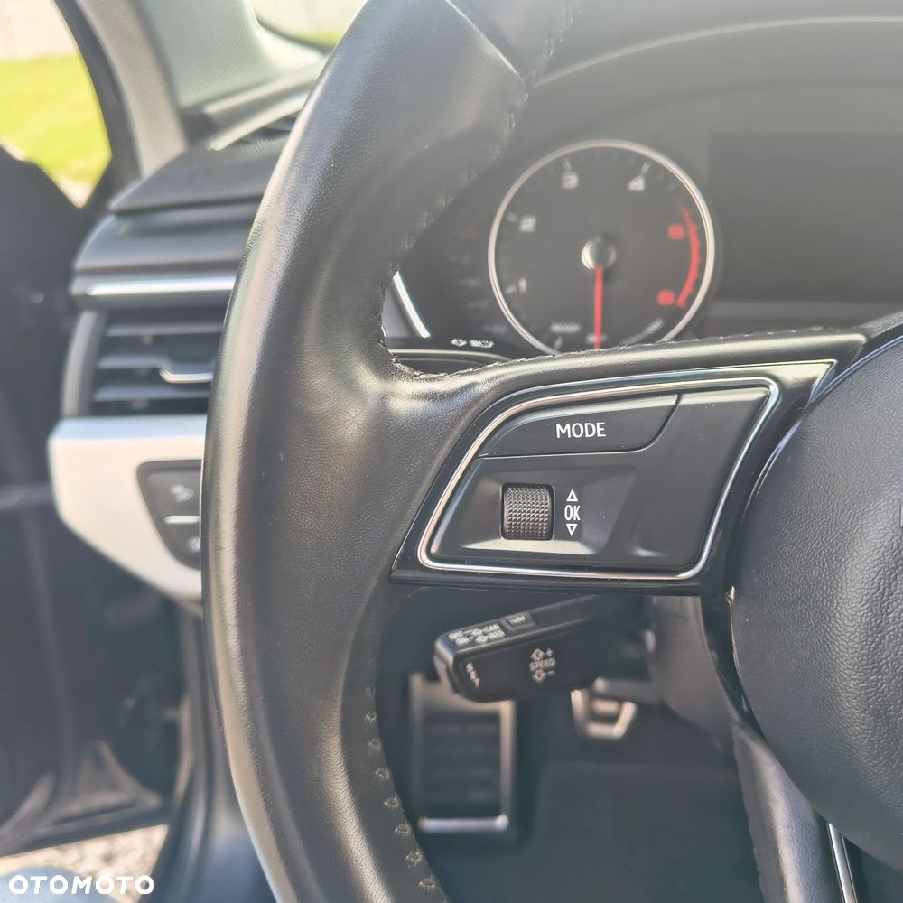 Audi A4 Avant 2.0 TDI Design - 30