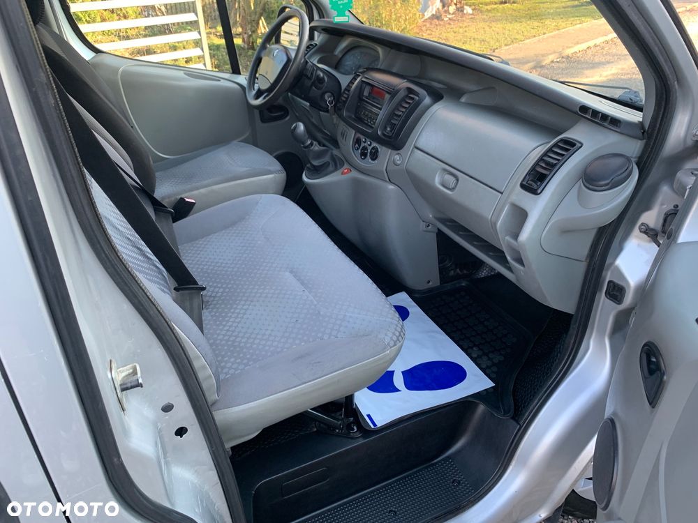 Renault Trafic - 9