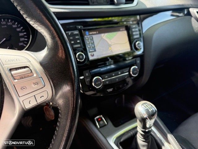 Nissan Qashqai 1.5 dCi N-Connecta - 11