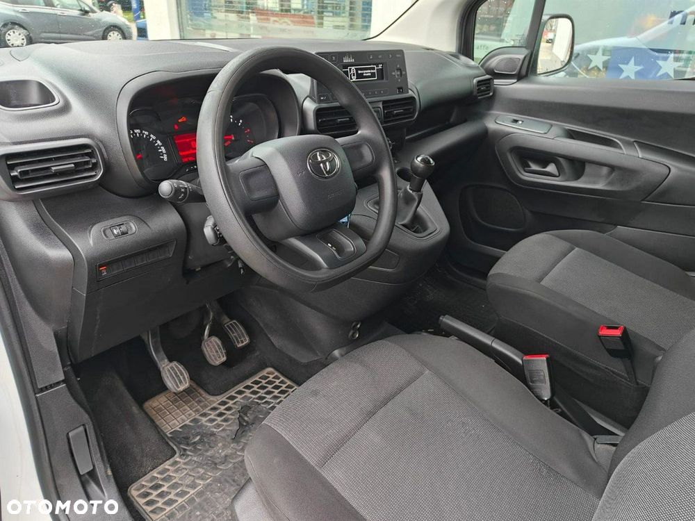 Toyota Proace City - 9