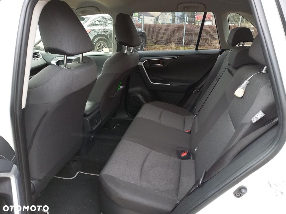 Toyota RAV4 - 11