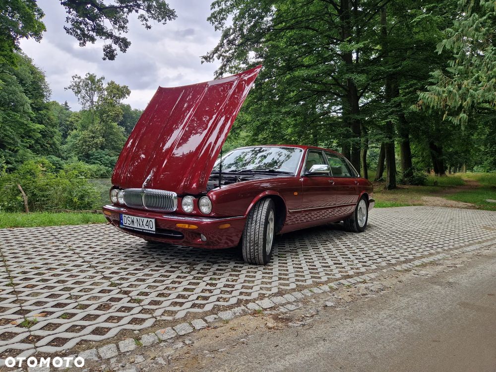 Jaguar XJ - 2