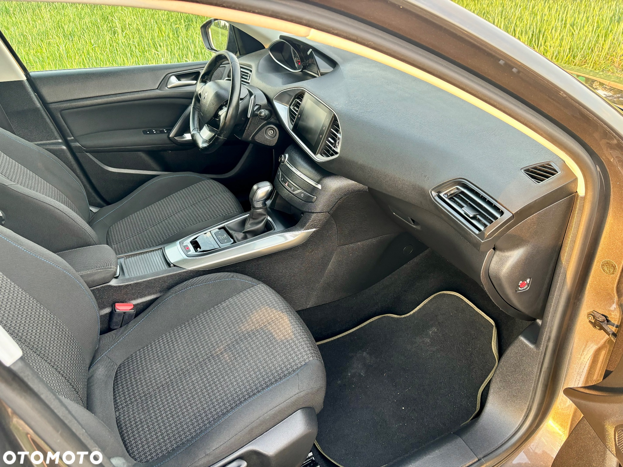 Peugeot 308 1.5 BlueHDi Style S&S EAT8 - 4