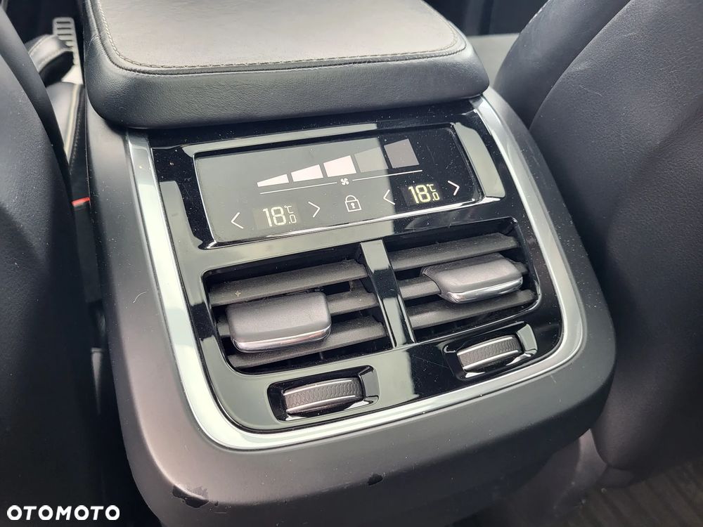 Volvo XC 90 T5 AWD Geartronic RDesign - 11