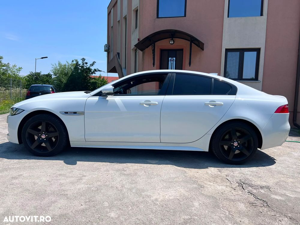 Jaguar XE 2.0 AWD R-Sport - 13