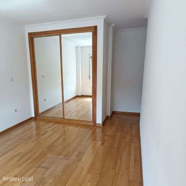 Arrenda T2 vialonga - Grande imagem: 5/9