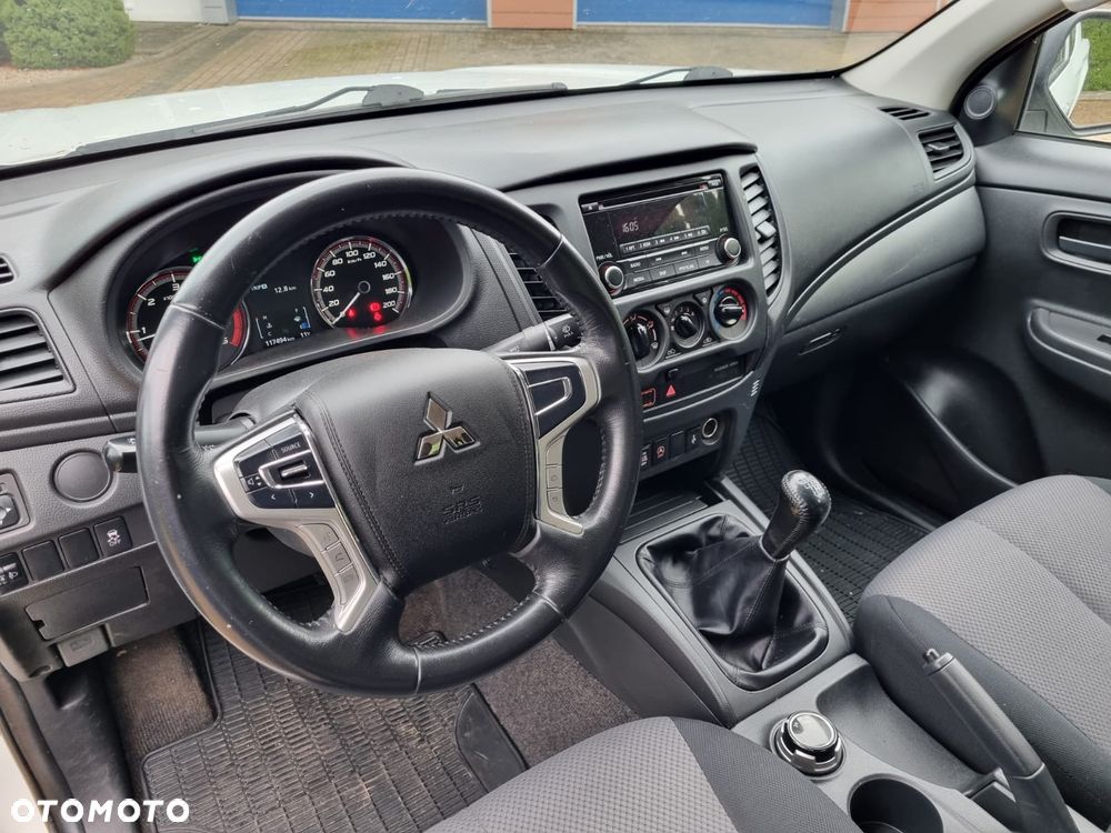 Mitsubishi L200 Pick Up 4x4 S&S Double Cab Intro Edition - 23