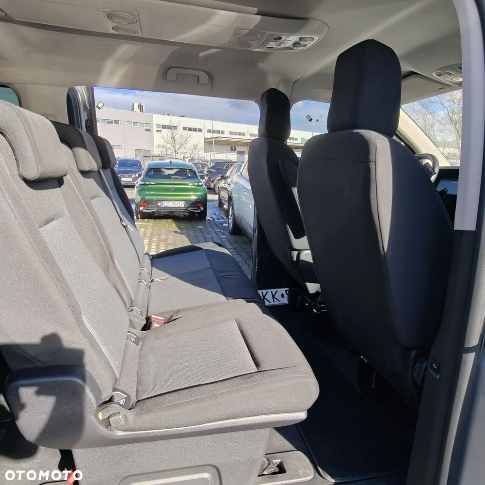 Peugeot Traveller - 6