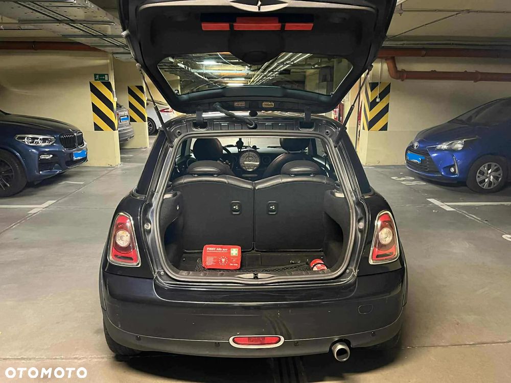 MINI Cooper Standard - 14