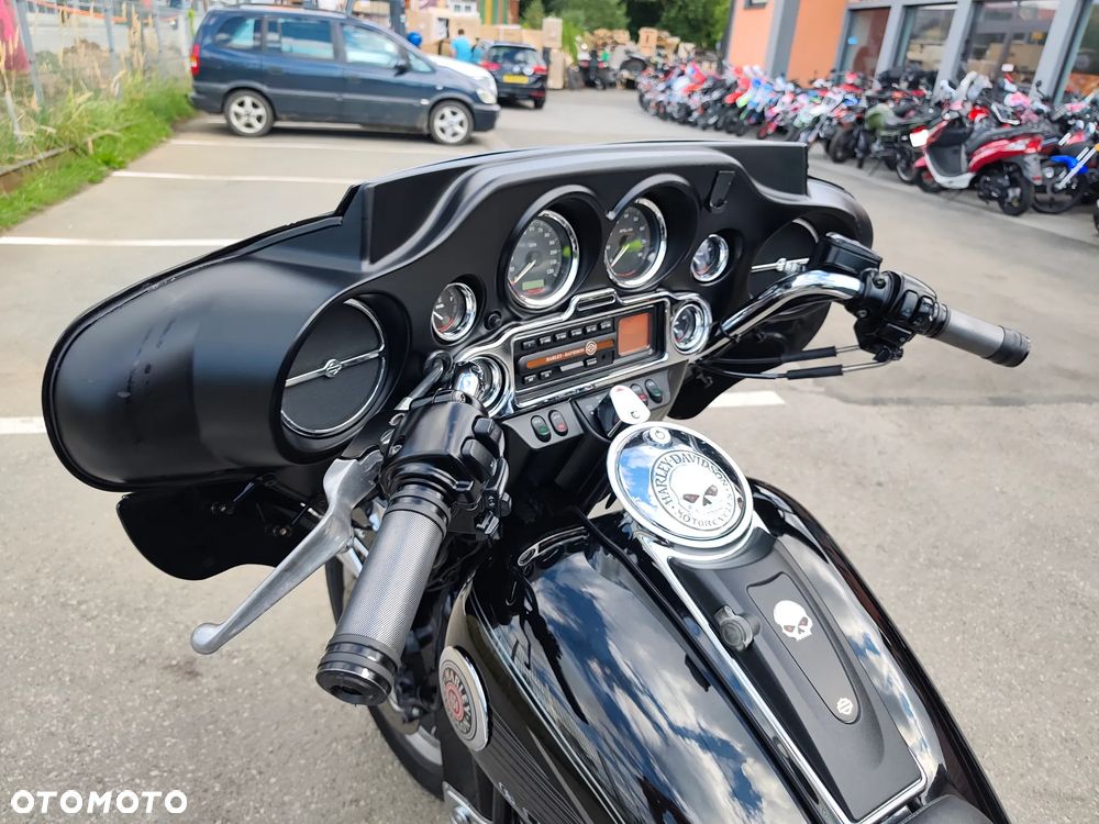 Harley-Davidson Touring Electra Glide - 40
