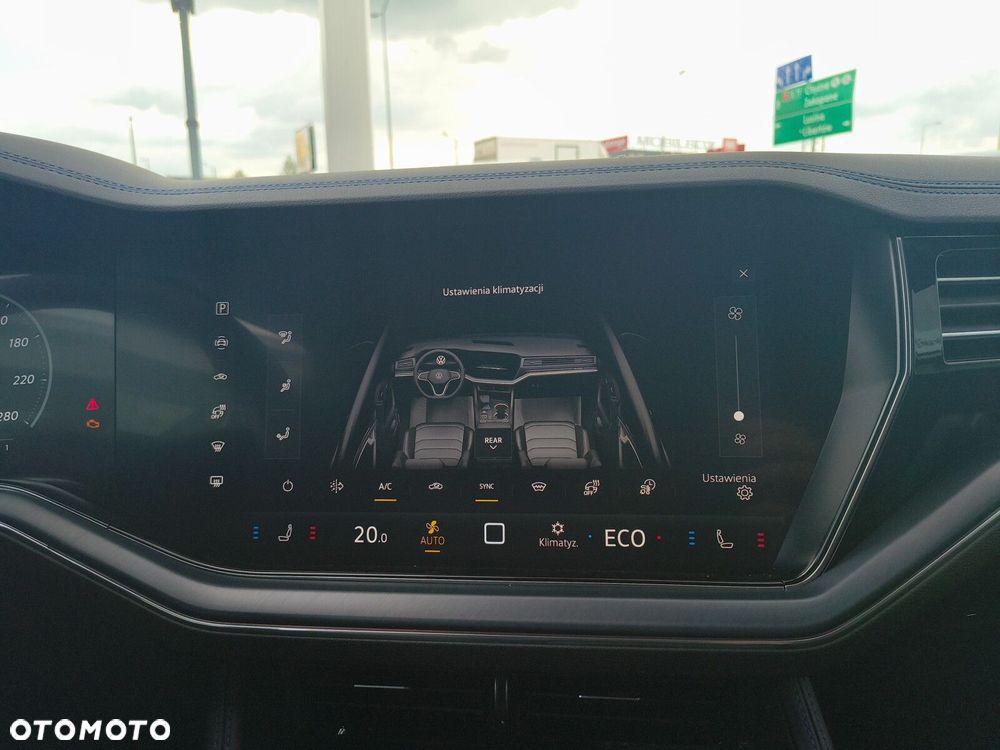 Volkswagen Touareg - 18