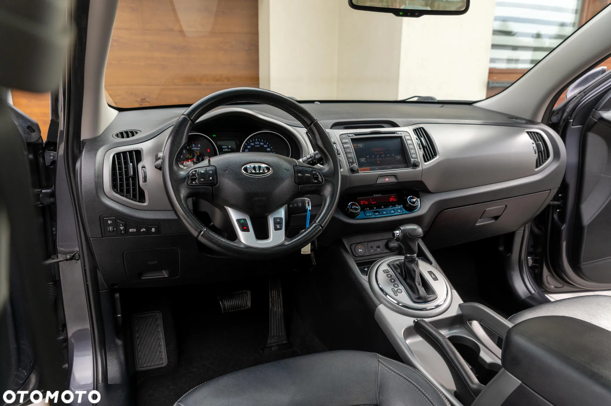 Kia Sportage 2.0 CRDI 4WD Automatik Vision - 33
