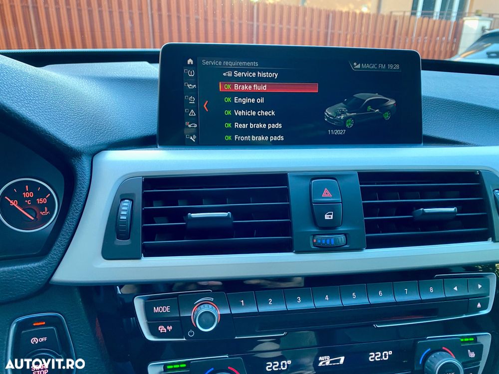 BMW Seria 3 320d Aut. - 17