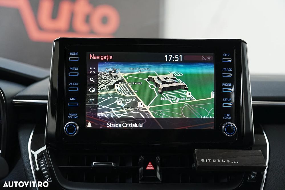 Toyota Corolla 1.8 HSD Dynamic - 26