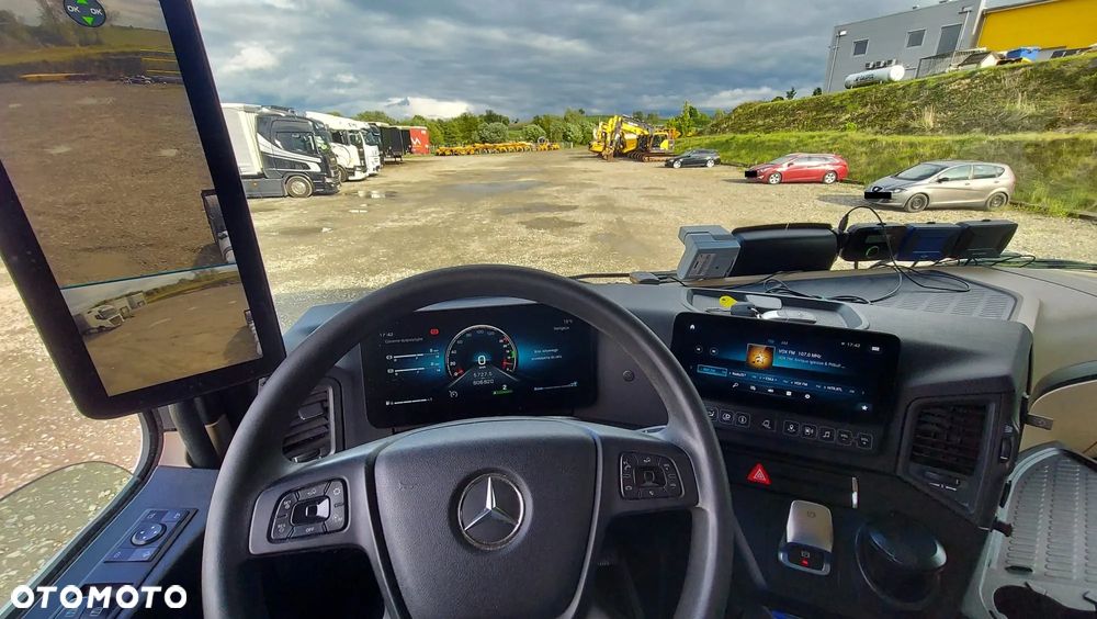Mercedes-Benz Actros - 9
