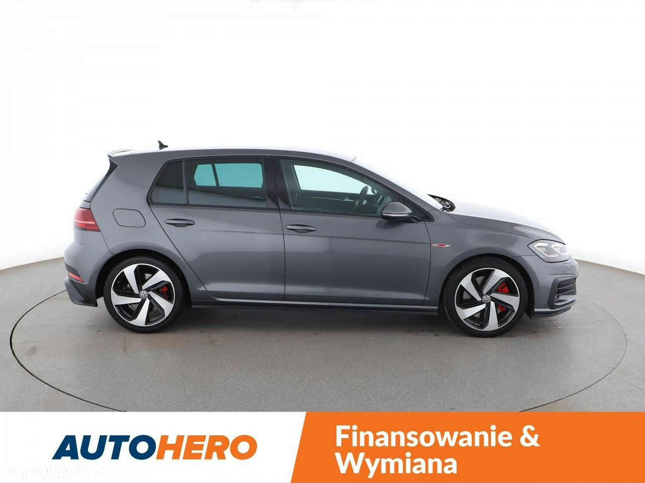 Volkswagen Golf GTI (BlueMotion Technology) DSG Performance - 9