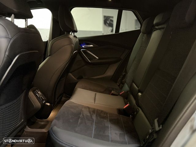 BMW iX2 eDrive20 Edição Desportiva M - 12