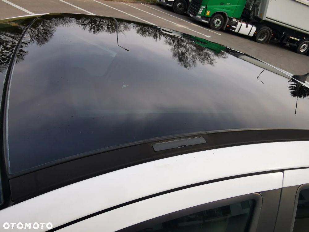 Peugeot 207 - 7