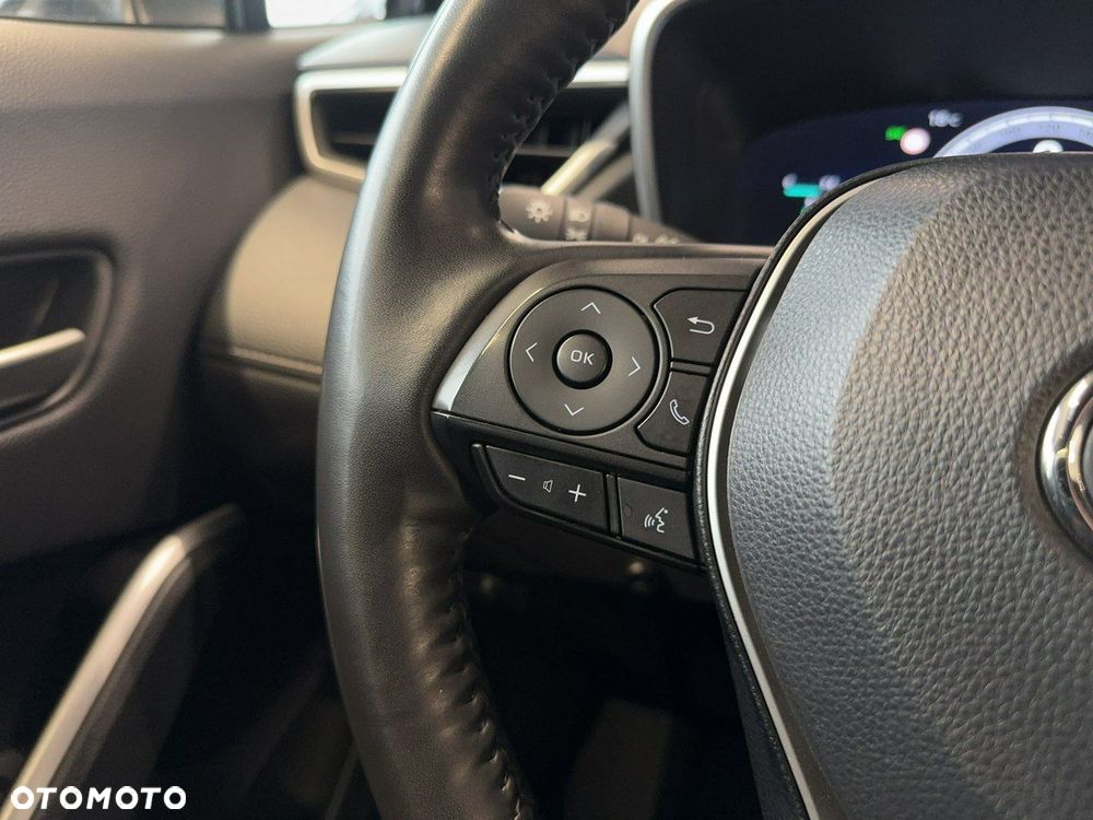 Toyota Corolla Cross - 18