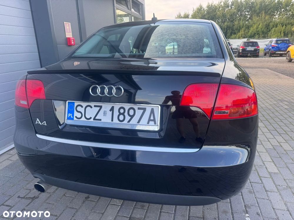 Audi A4 1.6 - 6