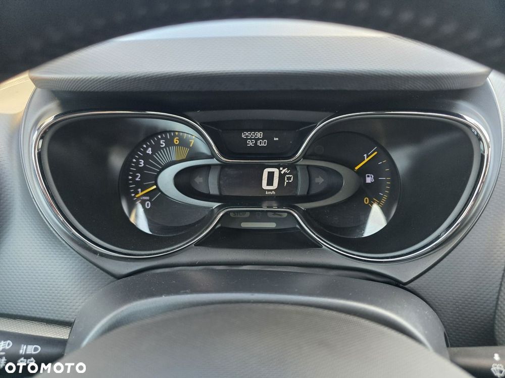 Renault Captur TCe 120 EDC Helly Hansen - 23