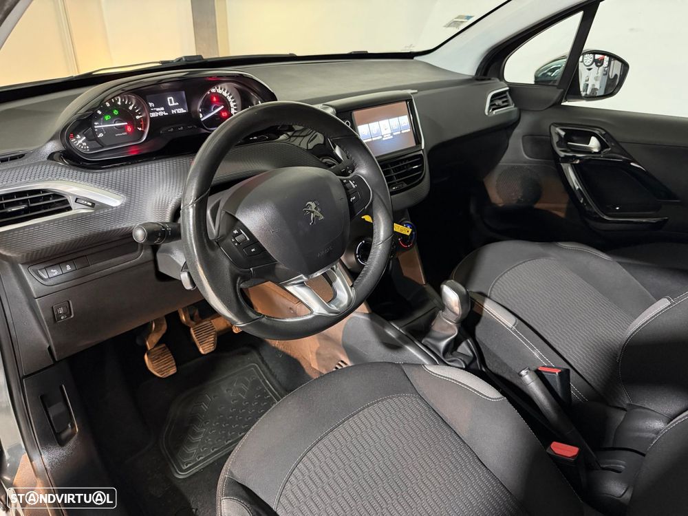 Peugeot 208 1.2 PureTech Allure - 10