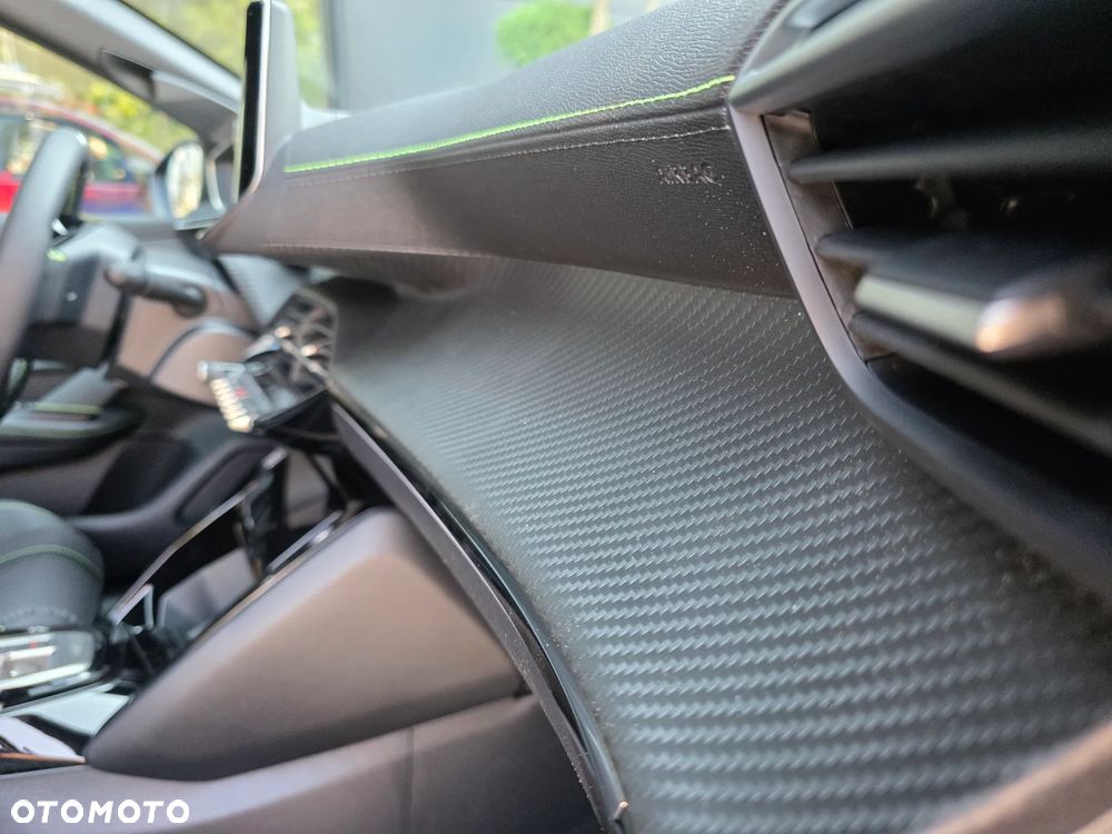 Peugeot 208 1.2 mHEV GT - 25