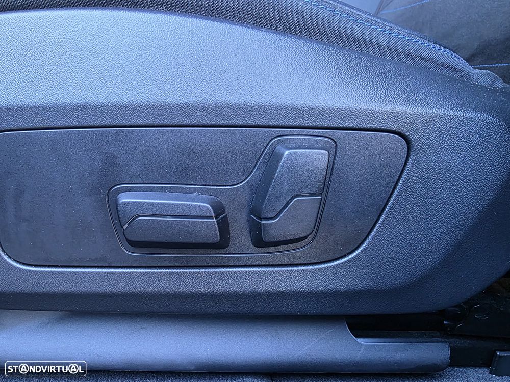 BMW iX2 eDrive20 Pack Desportivo M Pro - 18