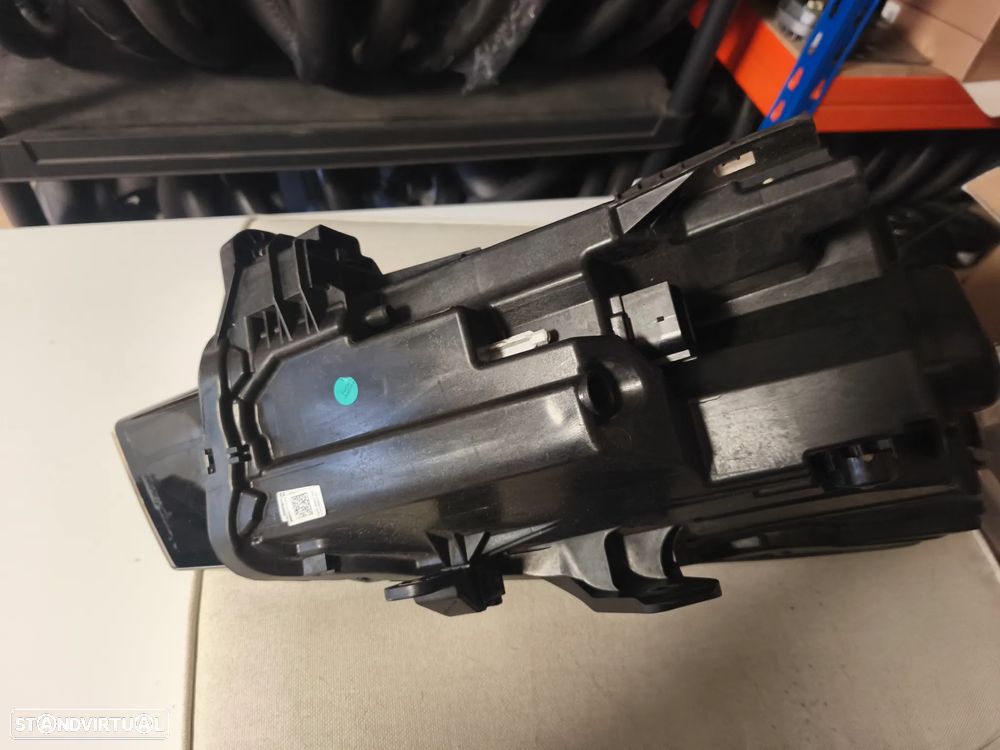 Farol esquerdo Led Audi Q2 - 6