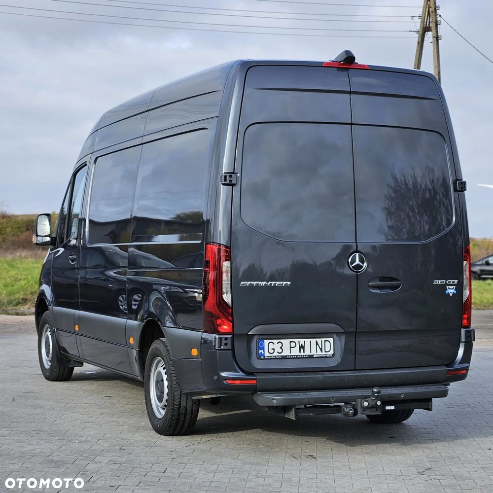 Mercedes-Benz Sprinter - 4