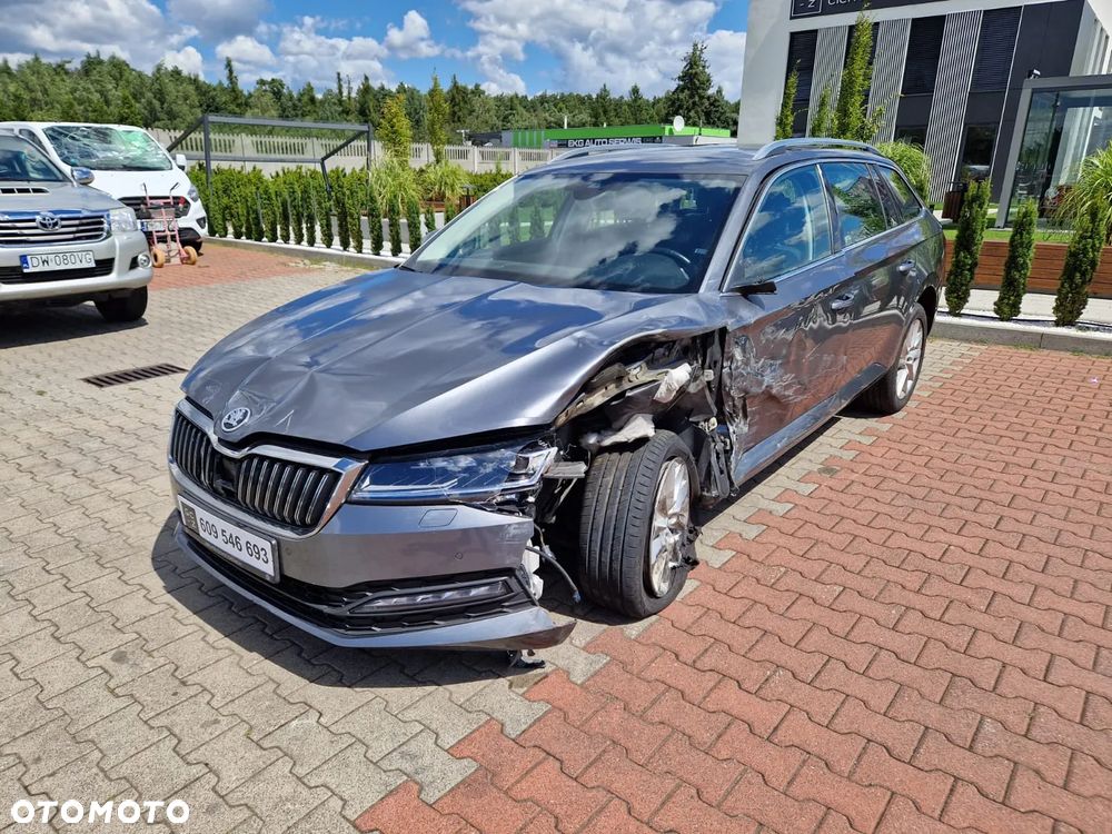 Skoda Superb 2.0 TSI Ambition DSG - 7
