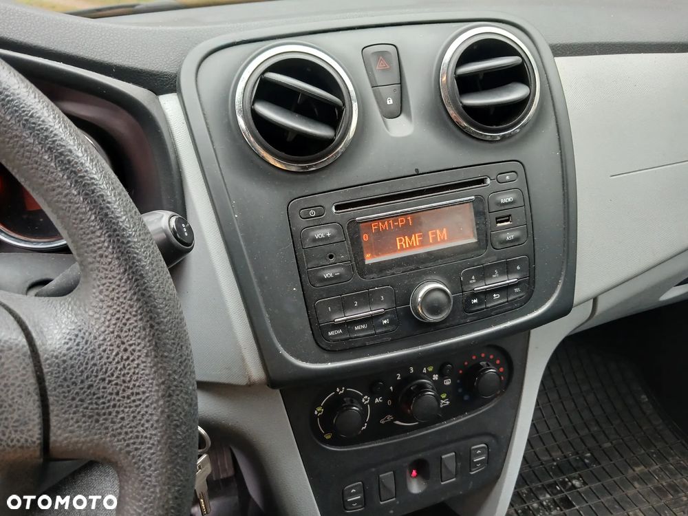 Dacia Logan 1.2 16V Access - 10