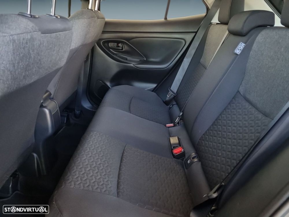 Toyota Yaris Cross 1.5 HDF Comfort Plus - 15